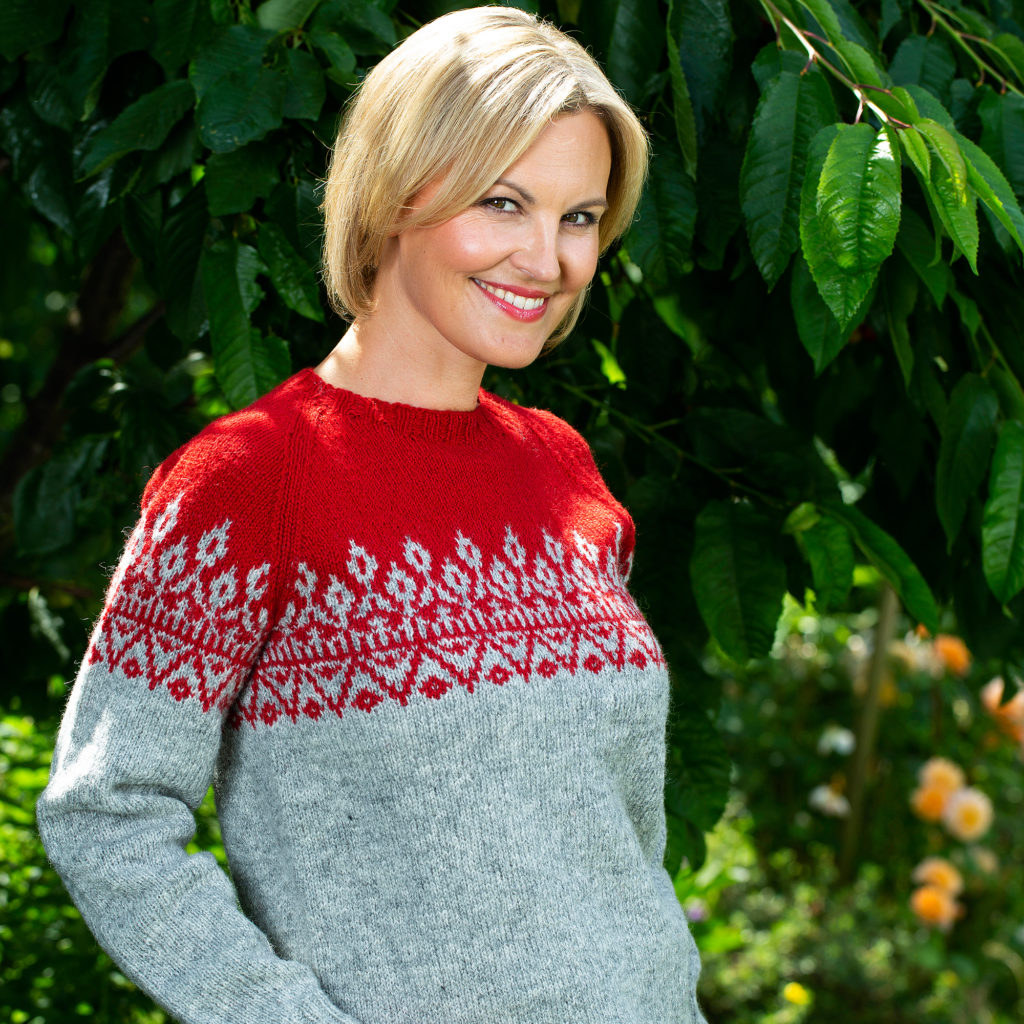 unisex-pullover-english-pattern-arne-carlos-hillesv-g-ullvarefabrikk