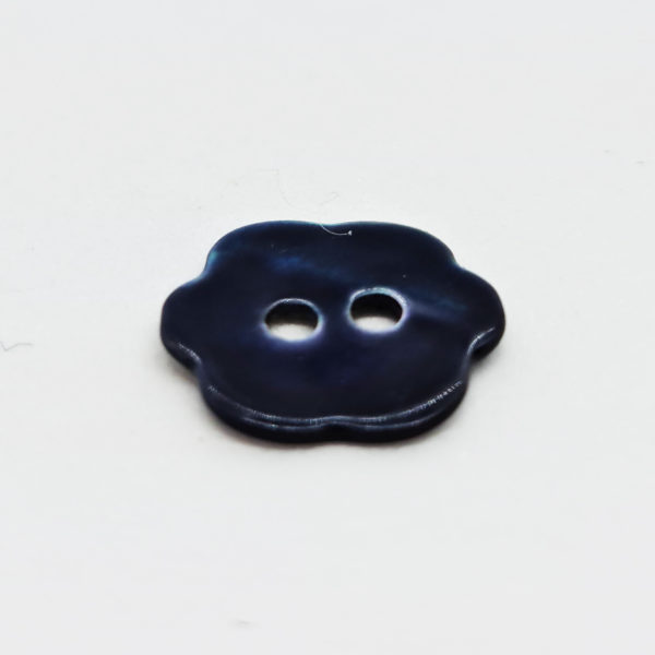 Perlemorknapp, 12mm blomst mørk blå