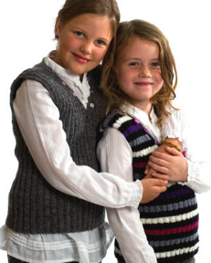Stripet vest med pynteknapper (Ask)